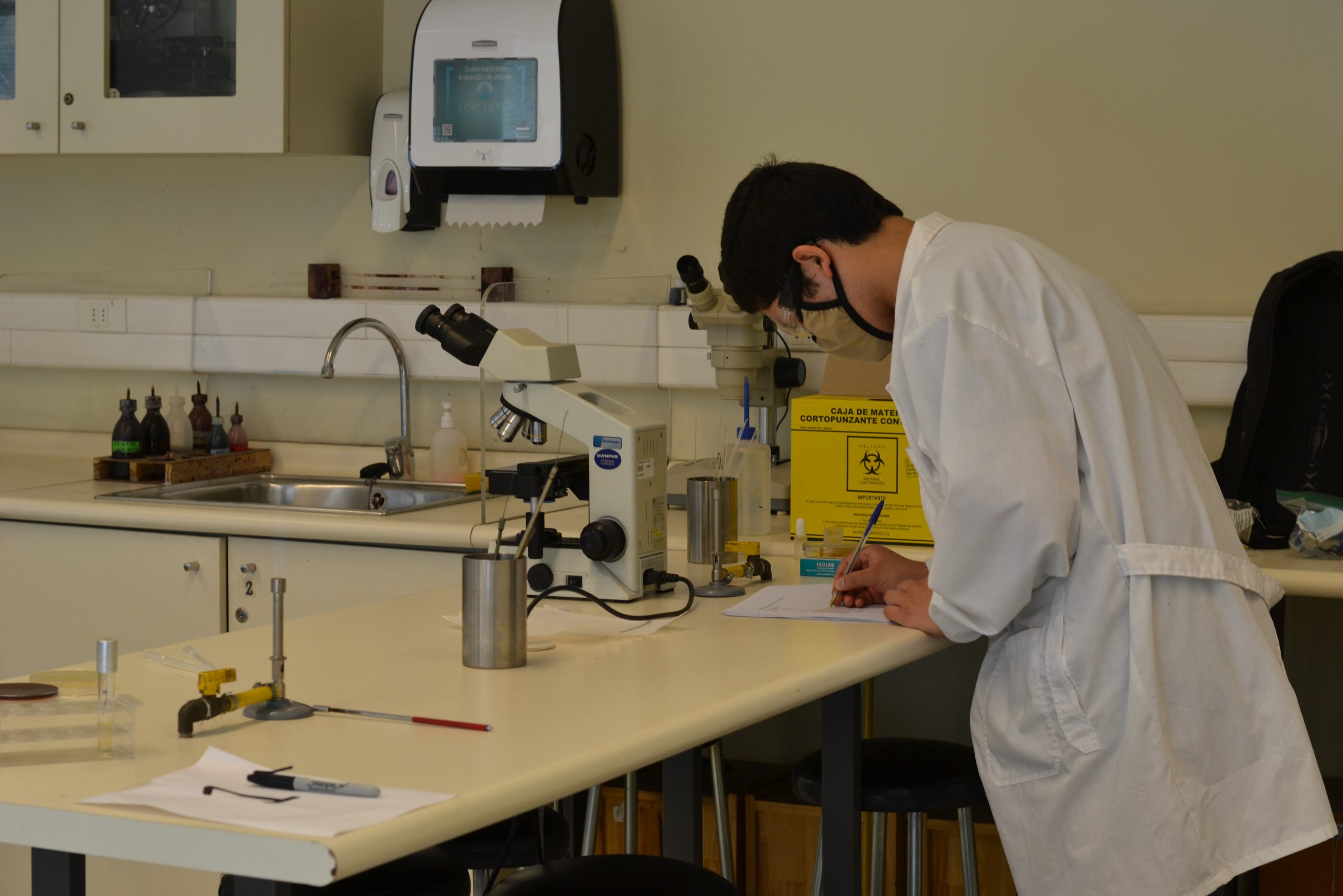 Apertura de laboratorio: ¿Qué requisitos son necesario?